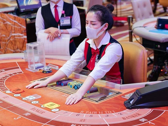 Khám phá các tiện ích vượt trội của máy tính trực tuyến dành cho người dùng hiện đại